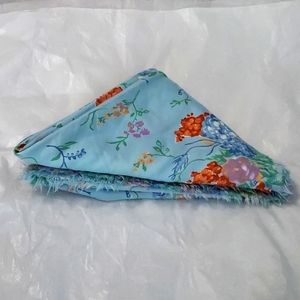 European Shoulder Shawl Blue Floral Vintage